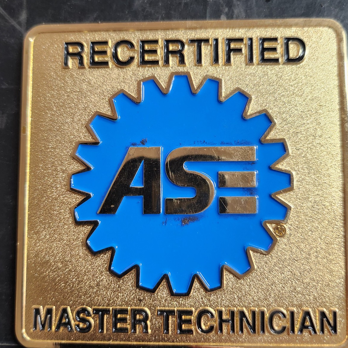 ASE Recertified Master Technician badge
